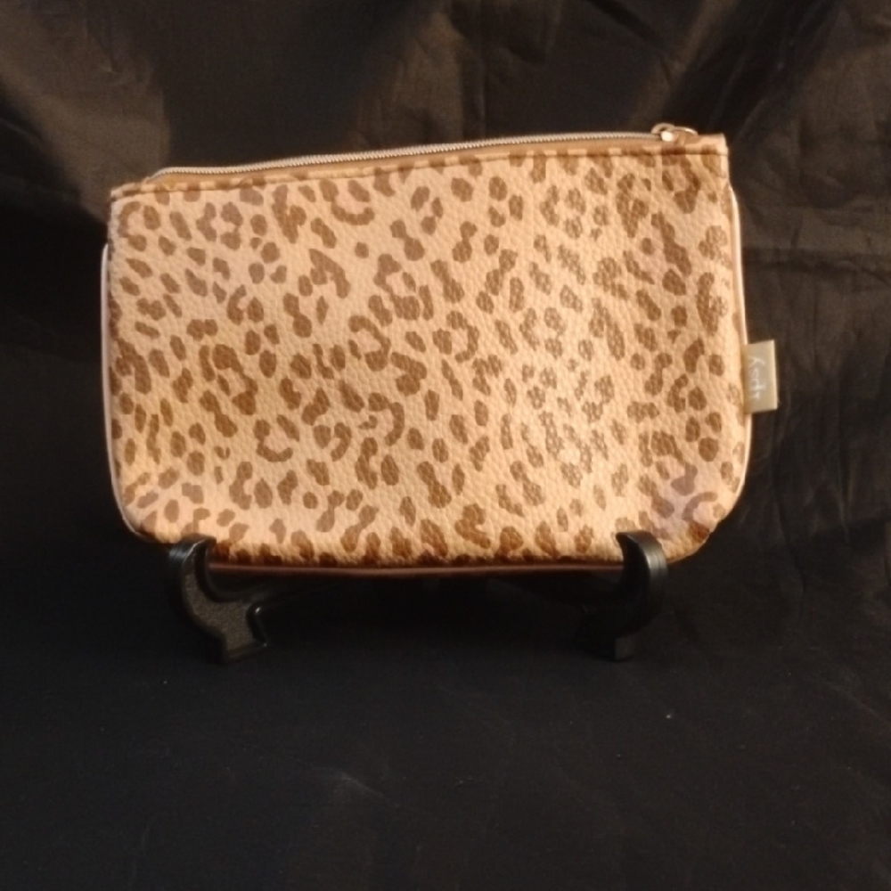 Ipsy Brown and Tan Leopard Cosmetic Bag